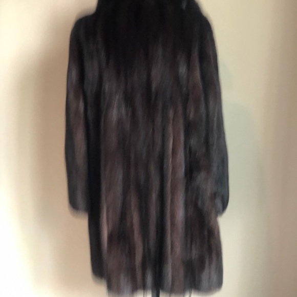 Chocolate 3/4 length mink coat - Picture 4 of 5